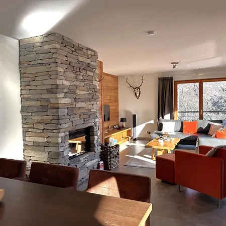 Mountain Leogang- Modernes Alpen Apartment, Balkon, Bergblick, Kamin, Sauna アパート レオガング