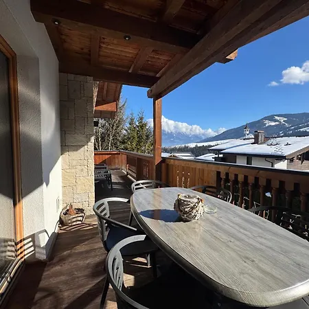 Mountain Leogang- Modernes Alpen Apartment, Balkon, Bergblick, Kamin, Sauna