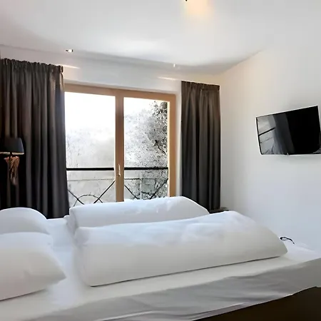 Mountain Leogang- Modernes Alpen Apartment, Balkon, Bergblick, Kamin, Sauna